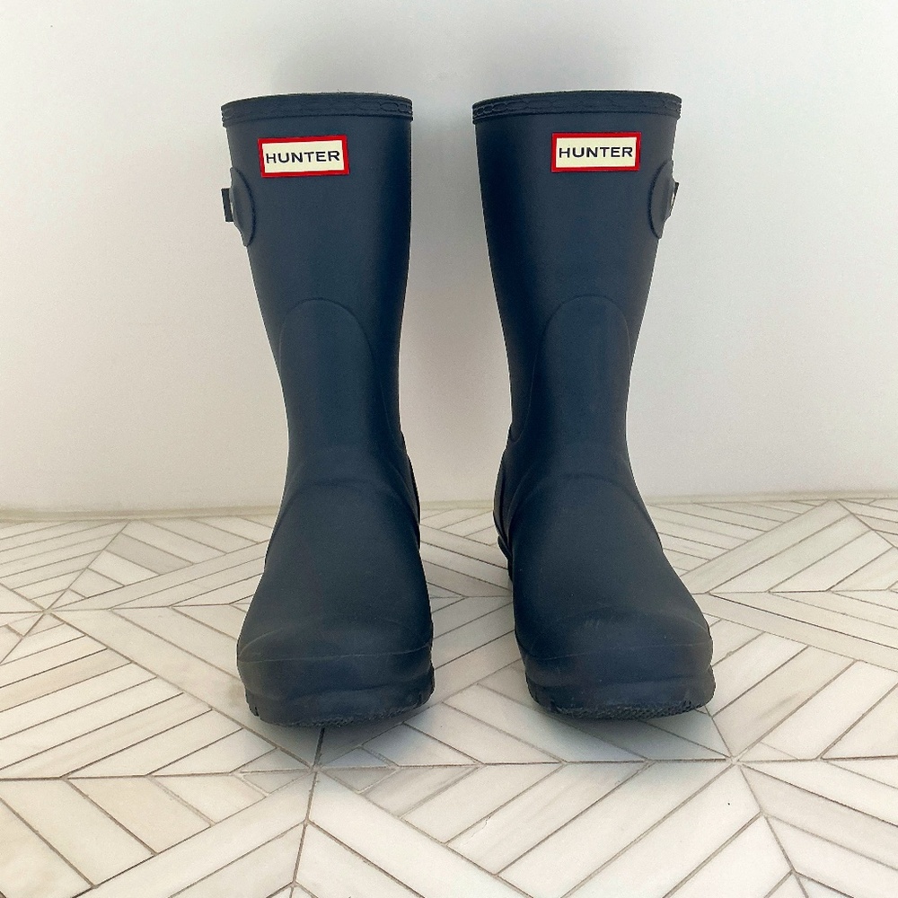Hunter Navy Rubber Tall Rain Boots, US Size 8